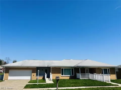201 Elaine St, Weirton, WV 26062