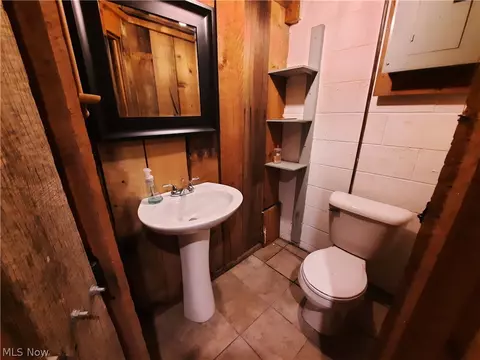 Bath - 129 Westview Dr, Barnesville, OH 43713 photo 3 of 3