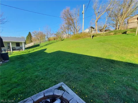 Exterior - 129 Westview Dr, Barnesville, OH 43713 photo 7 of 10