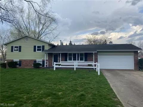8385 Nearwood St NW, Massillon, OH 44646