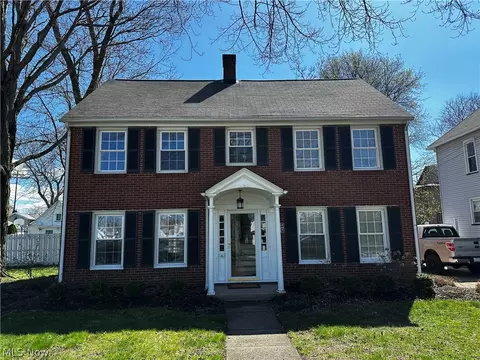 407 Main St, Conneaut, OH 44030