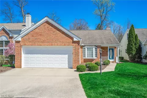16555 Sunwood Oval, Strongsville, OH 44136