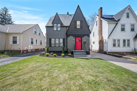 3714 Ludgate Rd, Shaker Heights, OH 44120