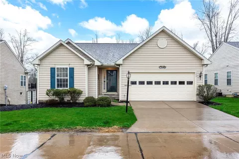 543 Shallow Creek Cir, Northfield, OH 44067