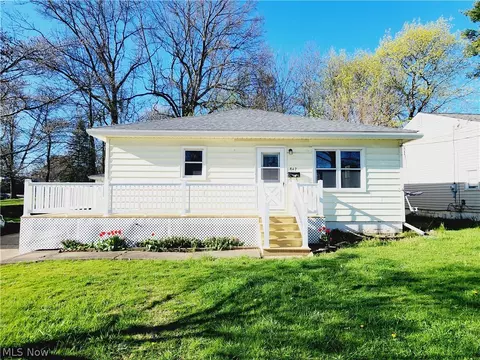 842 Stibbs St, Wooster, OH 44691
