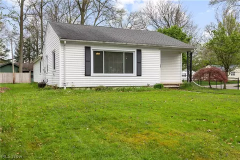 Exterior - 1201 Park Ave, Elyria, OH 44035 photo 6 of 9