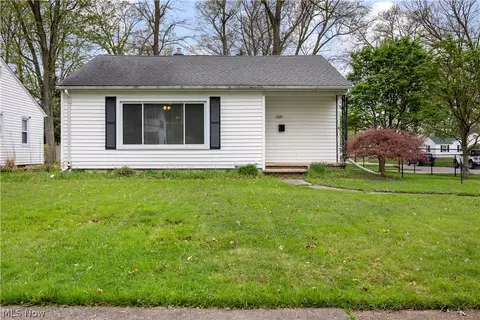 Exterior - 1201 Park Ave, Elyria, OH 44035 photo 9 of 9