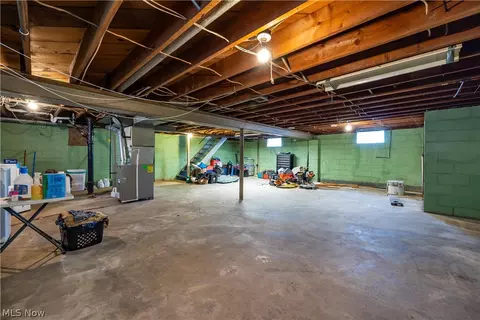 Exterior - 1201 Park Ave, Elyria, OH 44035 photo 5 of 9