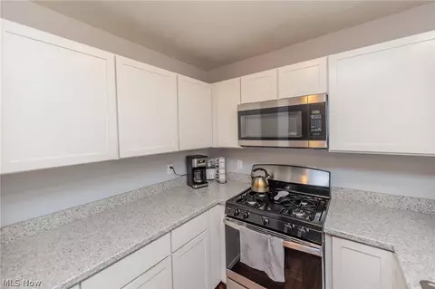 Kitchen - 72 Abbott St, Wakeman, OH 44889 photo 3 of 6