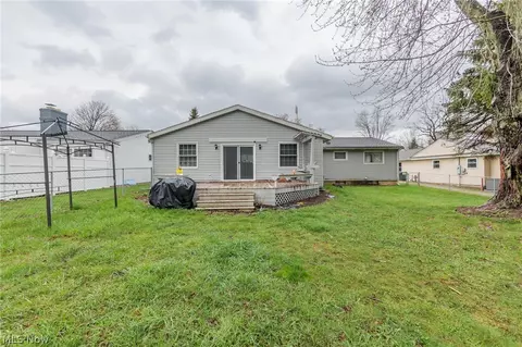 Exterior - 72 Abbott St, Wakeman, OH 44889 photo 3 of 10