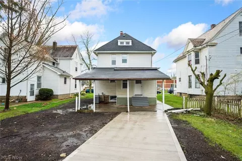 Exterior - 315 12th St, Elyria, OH 44035 photo 3 of 3