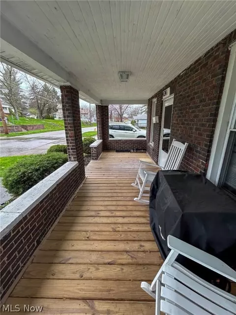 Exterior - 434 Sharp St, Salem, OH 44460 photo 3 of 4