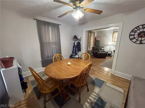 Dining - 434 Sharp St, Salem, OH 44460 photo 2 of 2