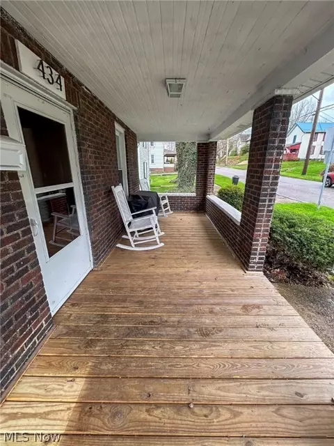 Exterior - 434 Sharp St, Salem, OH 44460 photo 2 of 4