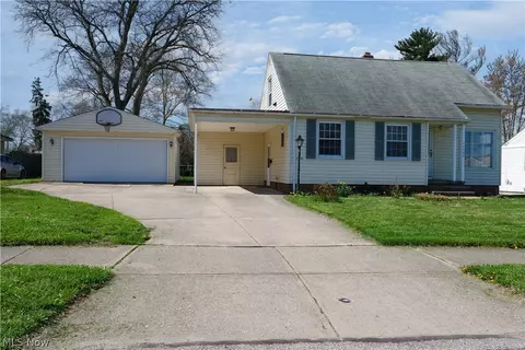 14907 Montrose Ave, Cleveland, OH 44111