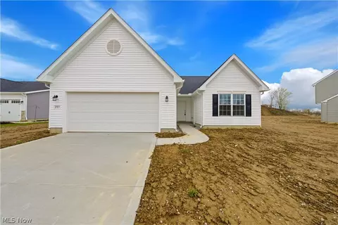 283 Eastlake Dr, Lagrange, OH 44050