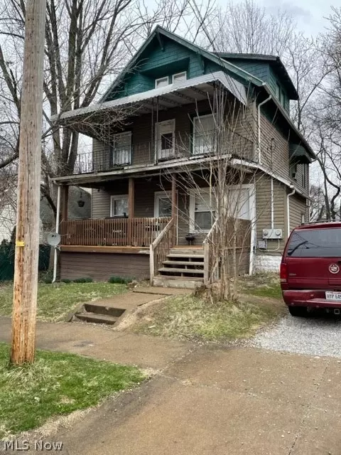 435 Alexander St, Akron, OH 44306