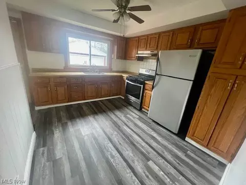 Bedroom - 701 E 254th St, Euclid, OH 44132 photo 1 of 4