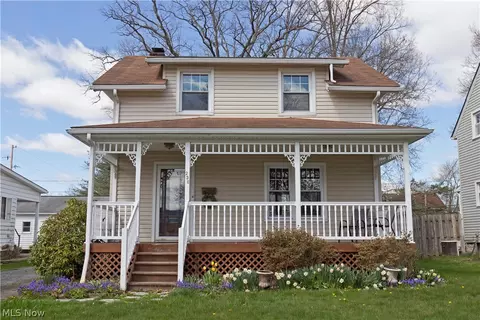 236 Adelaide Ave SE, Warren, OH 44483