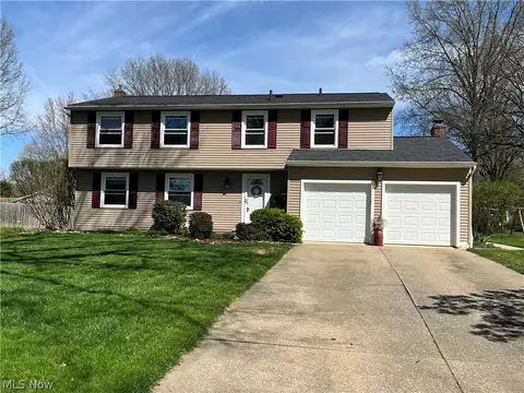 377 Hallandale Dr, Fairlawn, OH 44333