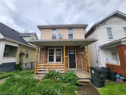 1109 Hillary Sq, Steubenville, OH 43952