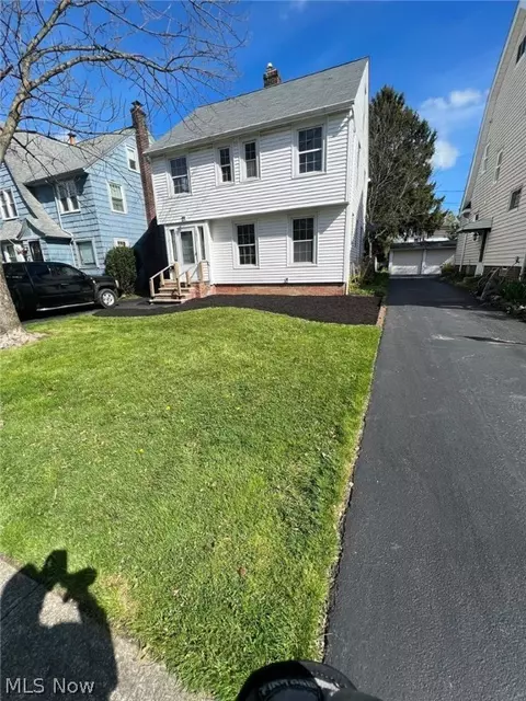 3859 Northampton Rd, Cleveland Heights, OH 44121