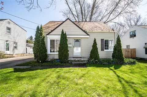 3131 7th St, Cuyahoga Falls, OH 44221