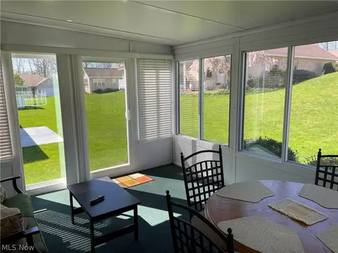 Dining - 185 Mathews Rd, Boardman, OH 44512 photo 3 of 3