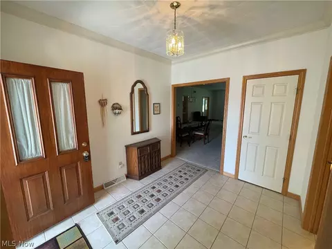 Entry Way - 185 Mathews Rd, Boardman, OH 44512 photo 1 of 1