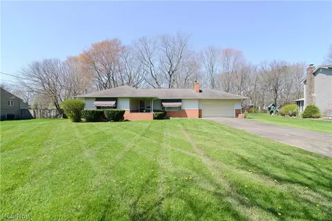 1706 Old Forge Rd, Niles, OH 44446