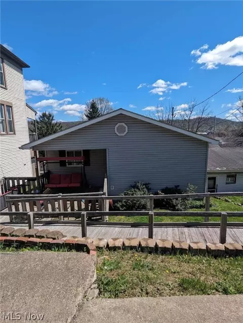 3542 Highland Ave, Bellaire, OH 43906