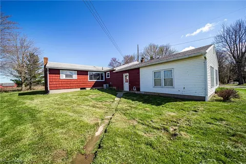 Exterior - 3395 Maple Rd, Jefferson, OH 44047 photo 6 of 11