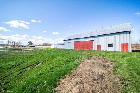 Exterior - 3395 Maple Rd, Jefferson, OH 44047 photo 7 of 11