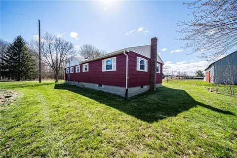 Exterior - 3395 Maple Rd, Jefferson, OH 44047 photo 3 of 11