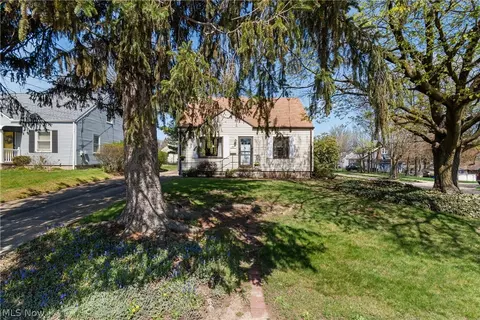 657 Prentiss Ave, Akron, OH 44306