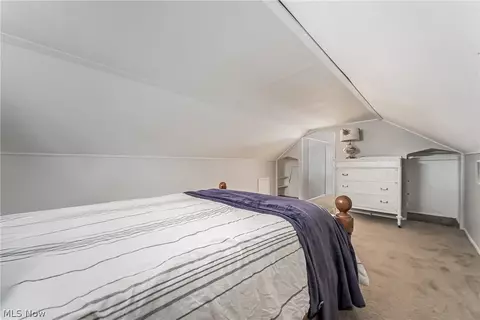 Bedroom - 200 Hawthorne St, Elyria, OH 44035 photo 3 of 3