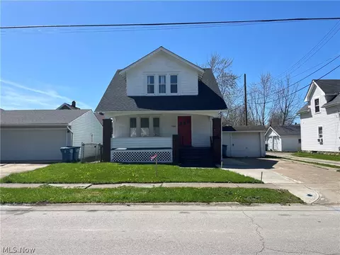 2732 Lexington Ave, Lorain, OH 44055