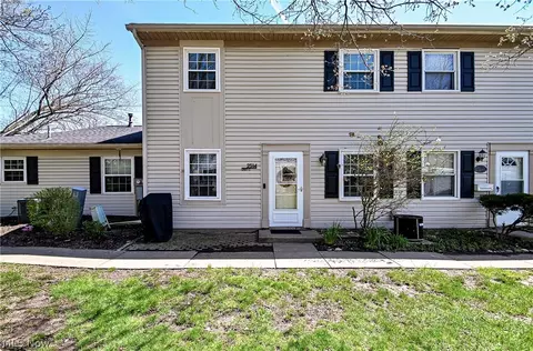 2514 Raber Rd #4C, Uniontown, OH 44685