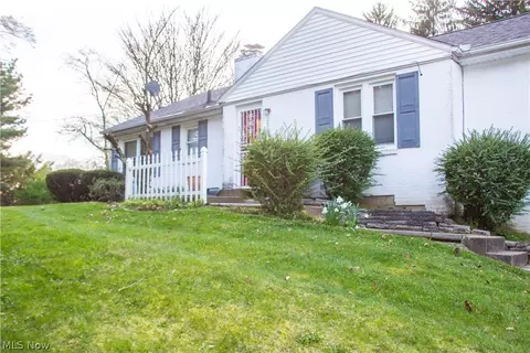 5325 Everhard Rd NW, Canton, OH 44718
