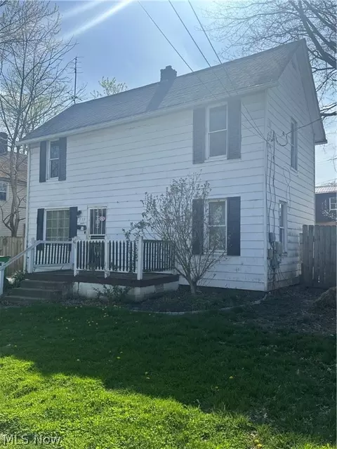 195 N State St, Rittman, OH 44270
