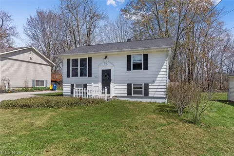 Exterior - 1816 Myrtle Ave, Ashtabula, OH 44004 photo 2 of 11