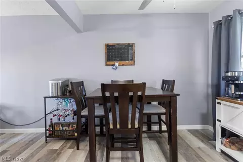 Dining - 1816 Myrtle Ave, Ashtabula, OH 44004 photo 2 of 4