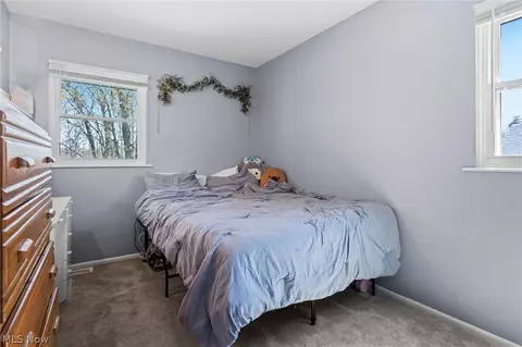 Bedroom - 1816 Myrtle Ave, Ashtabula, OH 44004 photo 2 of 3
