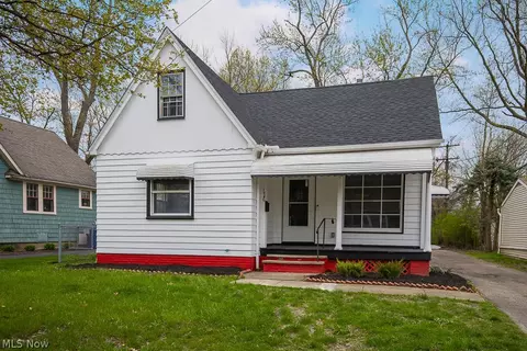 3446 Hartwood Rd, Cleveland Heights, OH 44112