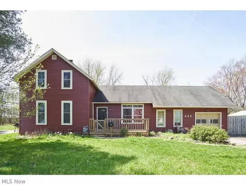 645 Wesley Dr, Berea, OH 44017
