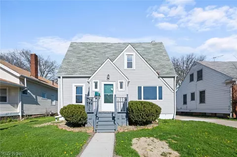 265 E 206th St, Euclid, OH 44123