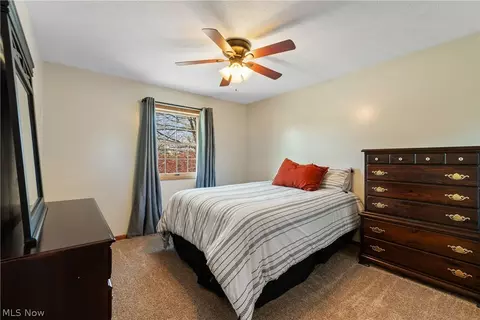 Bedroom - 6539 Lynleigh Cir, Canton, OH 44708 photo 4 of 6