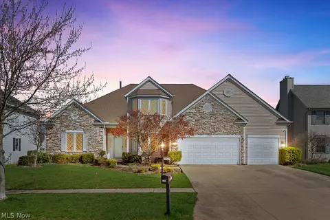 20422 Bradgate Ln, Strongsville, OH 44149