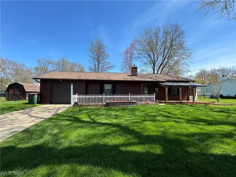 1763 Aberdeen Rd, Madison, OH 44057