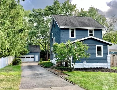 6816 Elmwood Ave, Independence, OH 44131